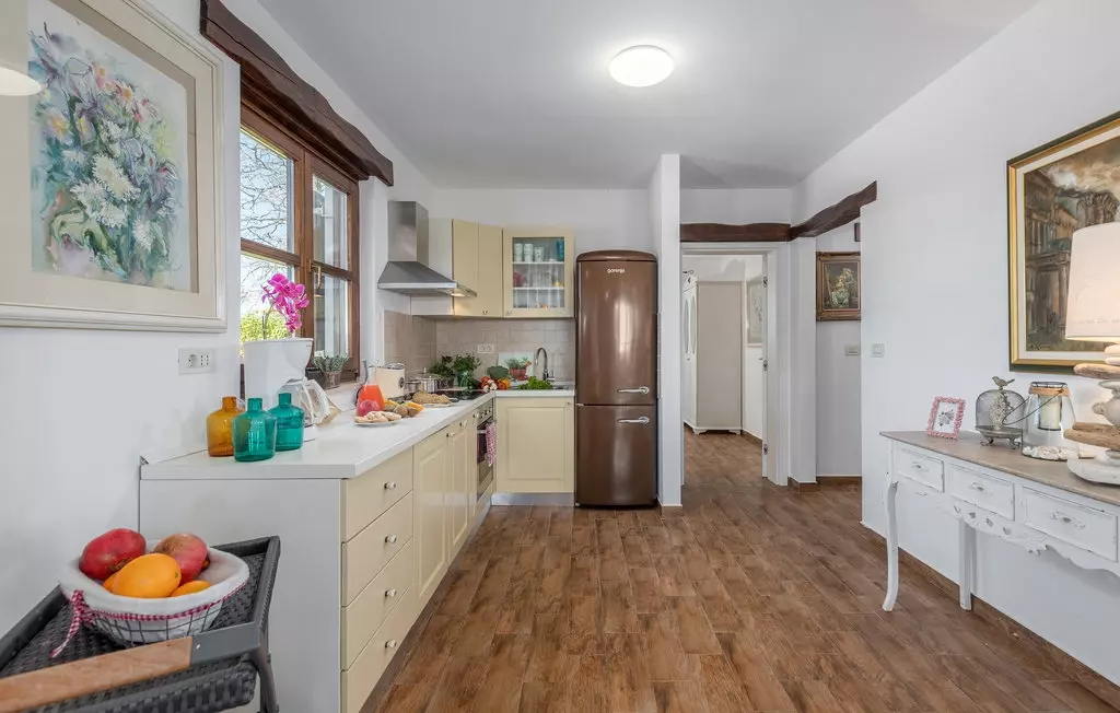3-bedroom Detached House In Sveti Lovreč, Croatia (110 M²)