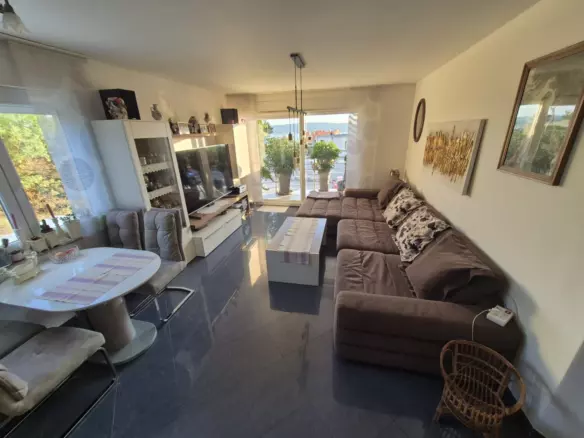 2-bedroom Apartment In Crikvenica, Croatia (8.165 M²)