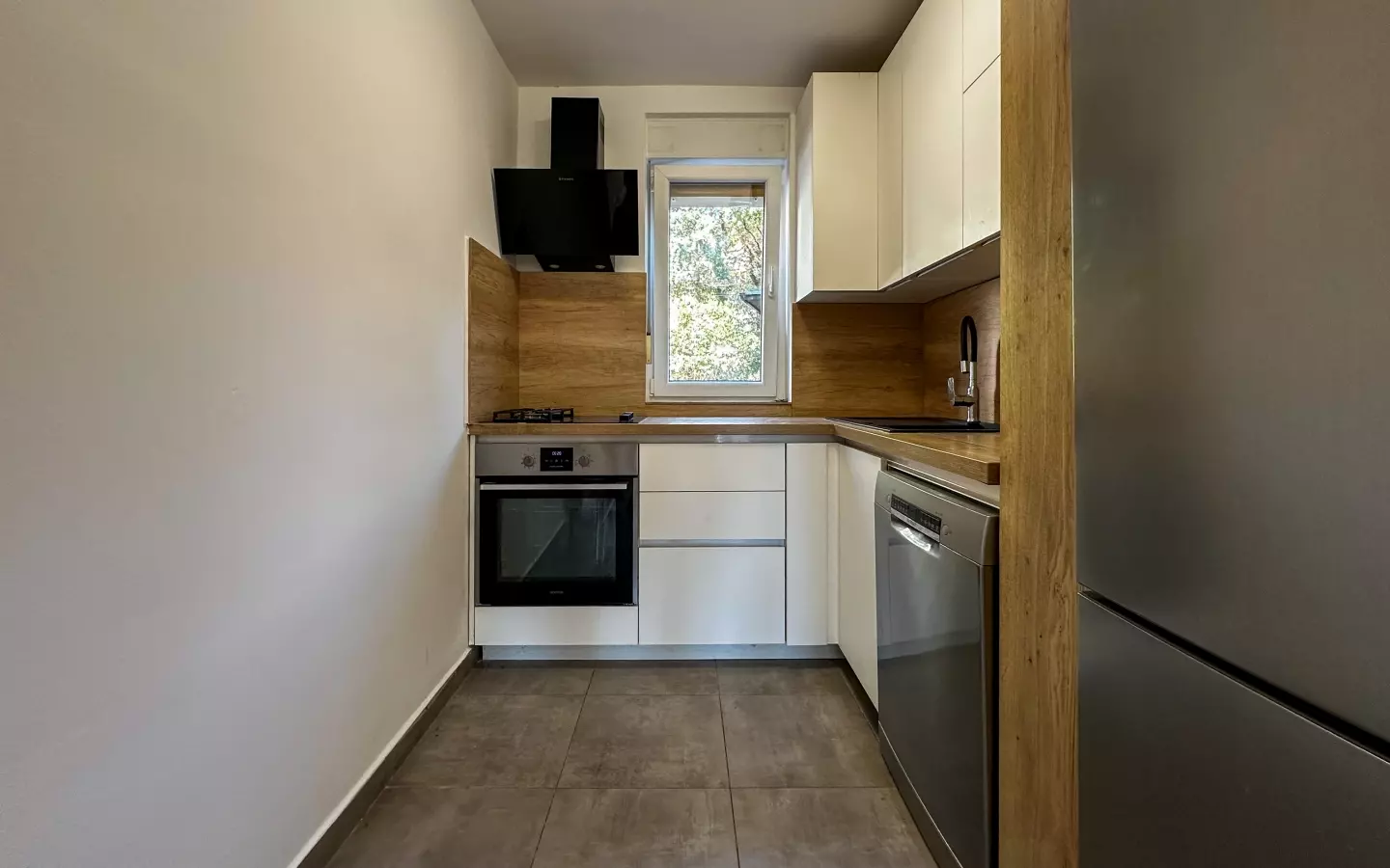 3-bedroom Apartment In Podmurvice, Croatia (86 M²)