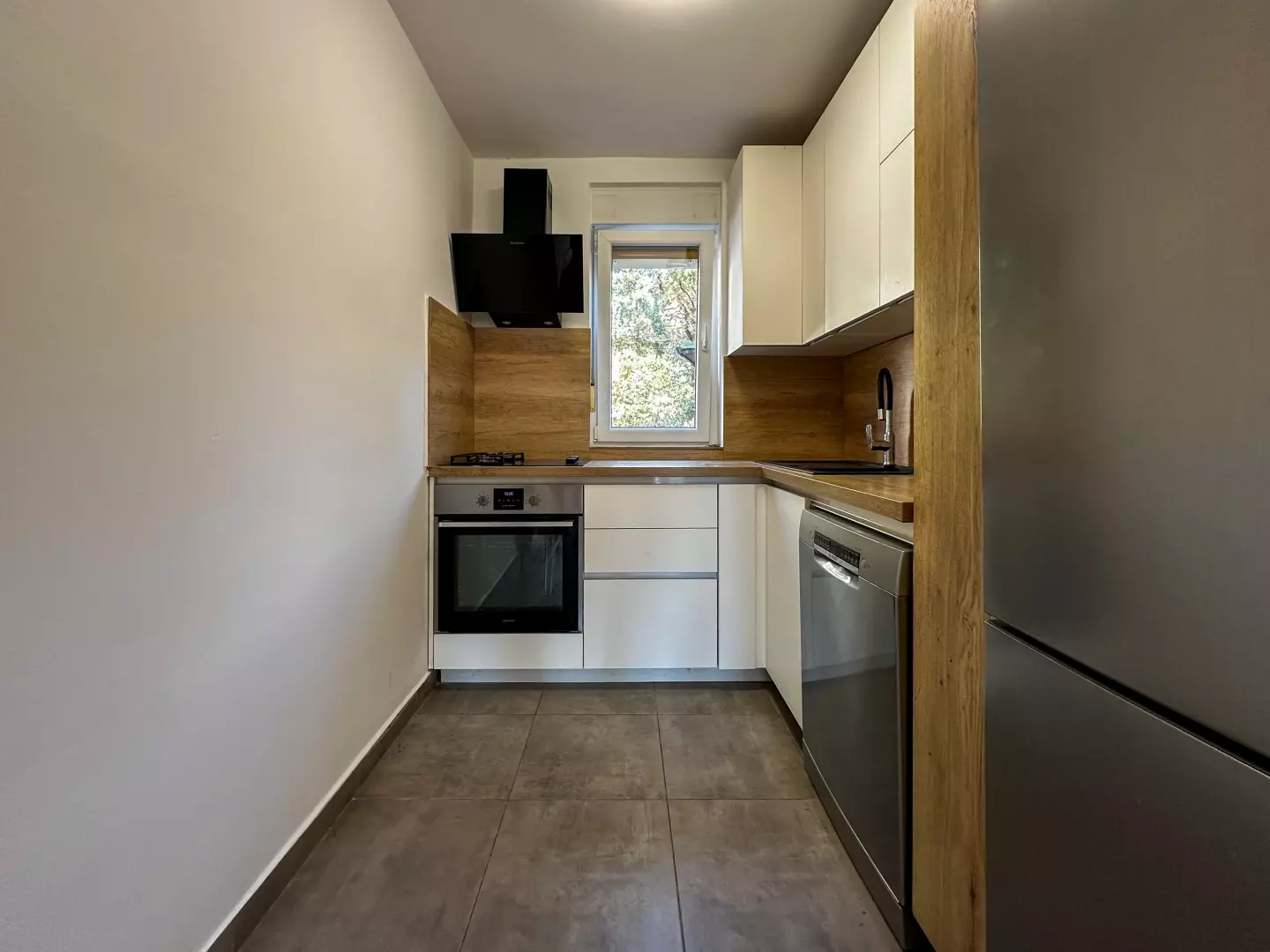 3-bedroom Apartment In Podmurvice, Croatia (86 M²)