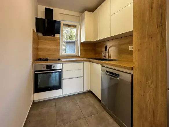 3-bedroom Apartment In Podmurvice, Croatia (86 M²)