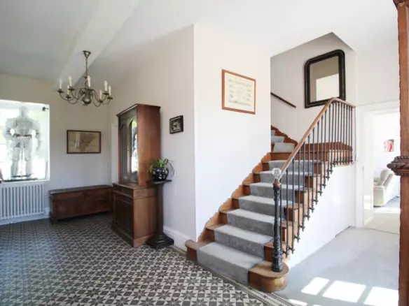 6-bedroom Maison De Maitre In Saint-fraigne, France (351 M²)