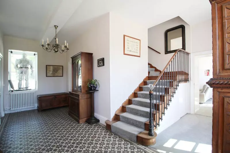 6-bedroom Maison De Maitre In Saint-fraigne, France (351 M²)
