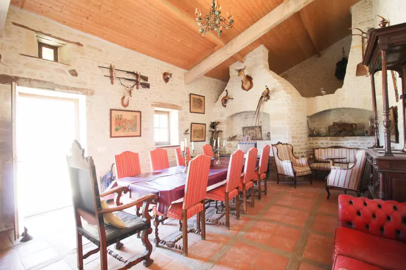 6-bedroom Maison De Maitre In Saint-fraigne, France (351 M²)