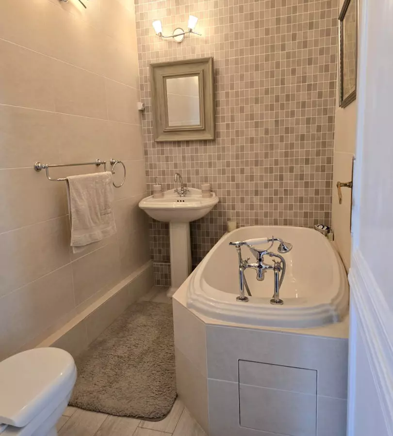 6-bedroom Maison De Maitre In Saint-fraigne, France (351 M²)