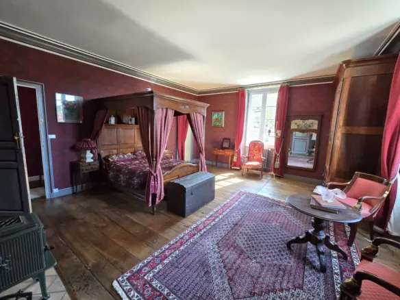 6-bedroom Maison De Maitre In Saint-fraigne, France (351 M²)