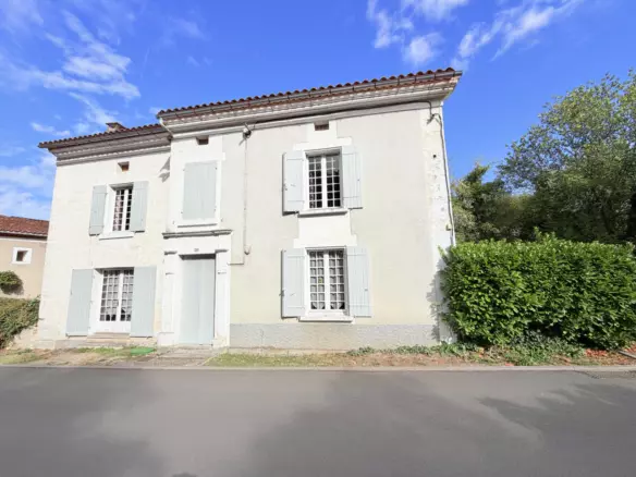 3-bedroom Village House In Rioux-martin, France (147 M²)