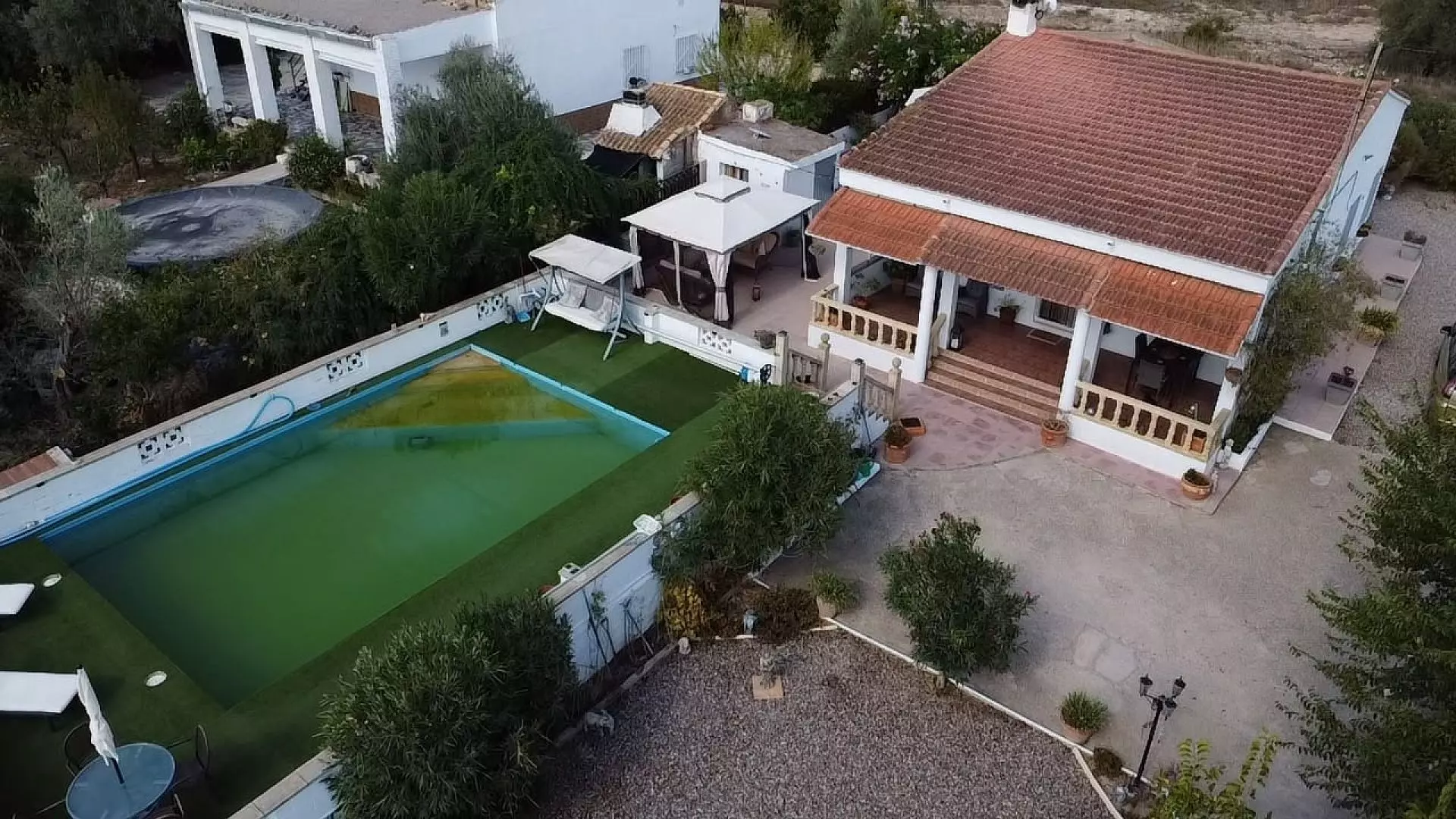3-bedroom Detached Villa In Caudete, Spain (180 M²)