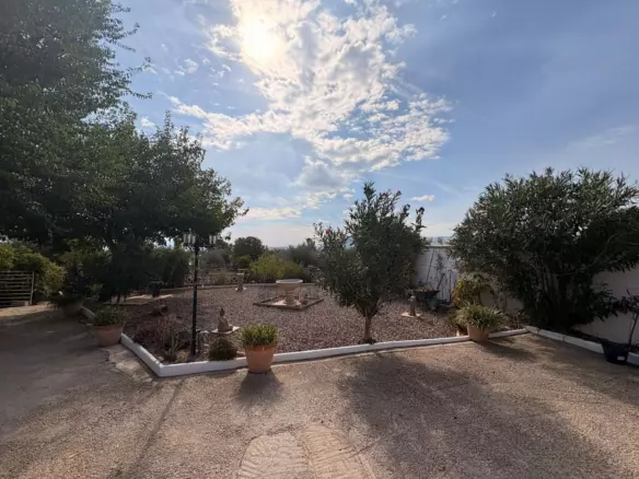 3-bedroom Detached Villa In Caudete, Spain (180 M²)