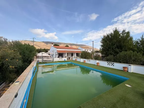 3-bedroom Detached Villa In Caudete, Spain (180 M²)