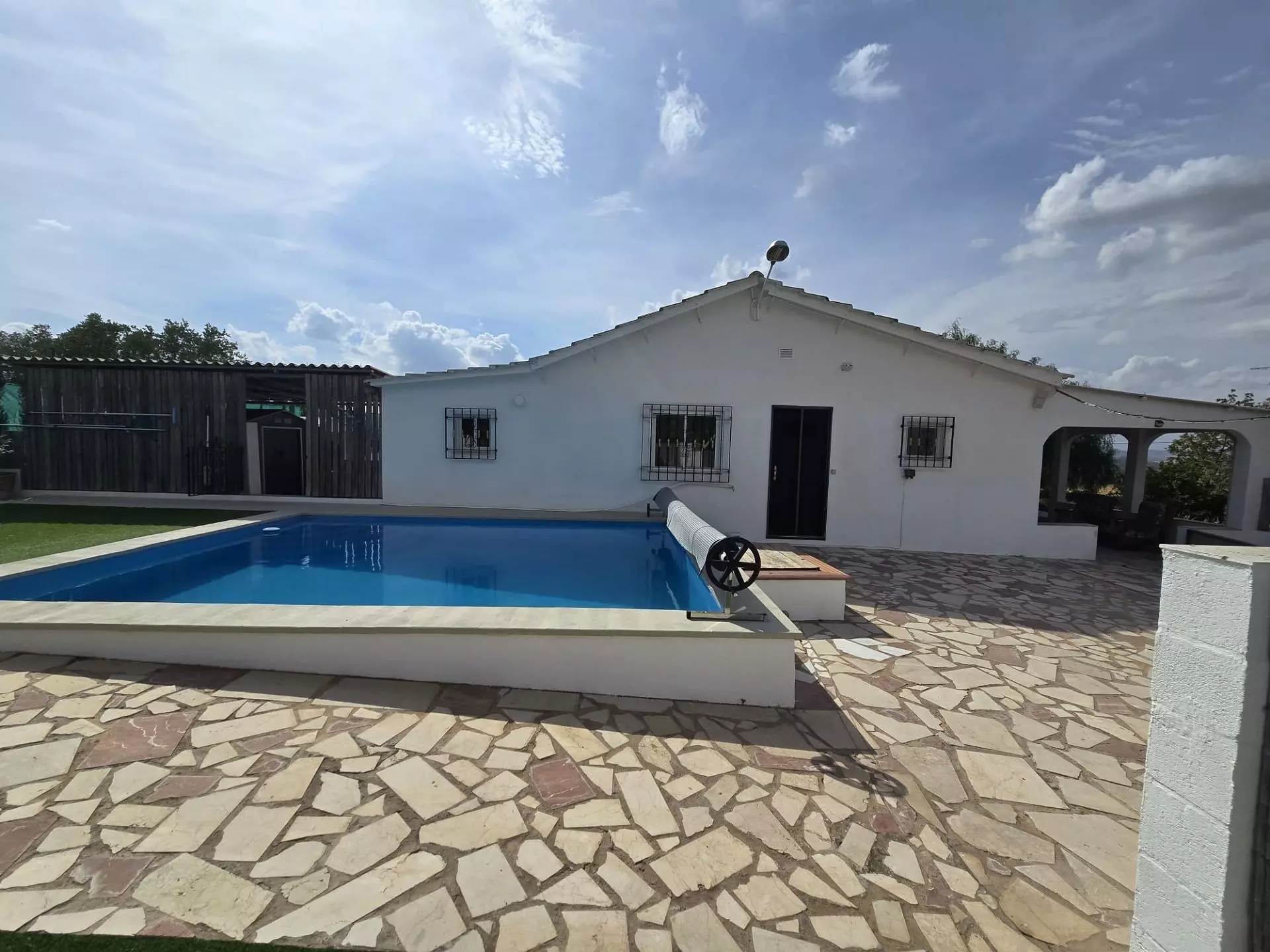 3-bedroom Detached Villa In Sax, Spain (127 M²)