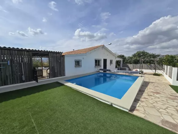 3-bedroom Detached Villa In Sax, Spain (127 M²)