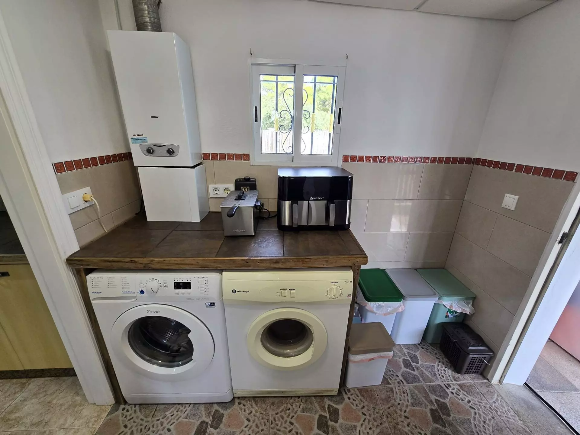 3-bedroom Detached Villa In Sax, Spain (127 M²)