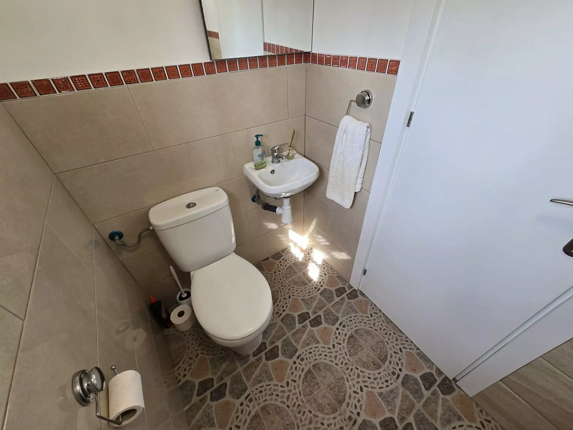 3-bedroom Detached Villa In Sax, Spain (127 M²)