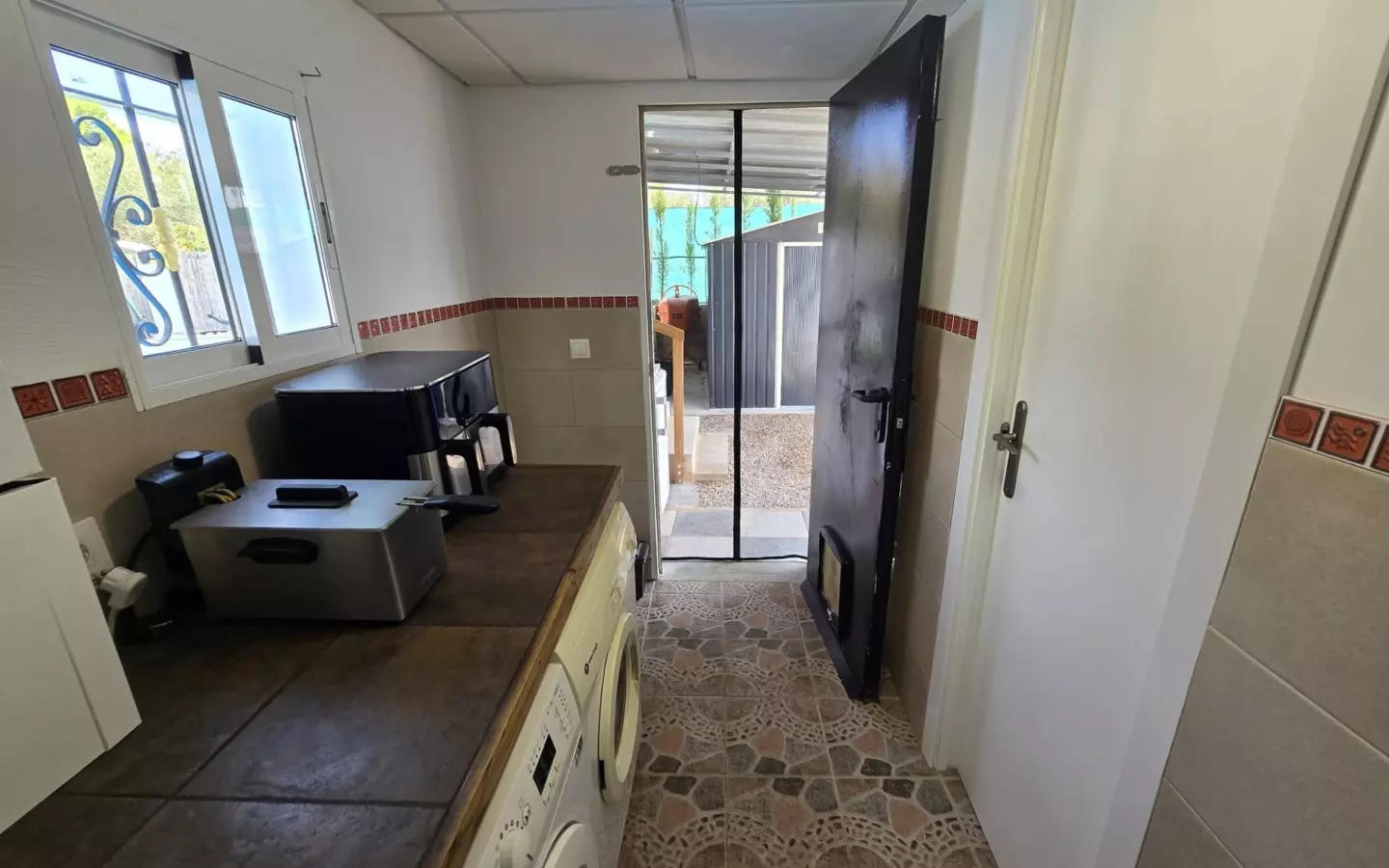 3-bedroom Detached Villa In Sax, Spain (127 M²)