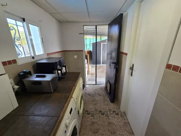 3-bedroom Detached Villa In Sax, Spain (127 M²)