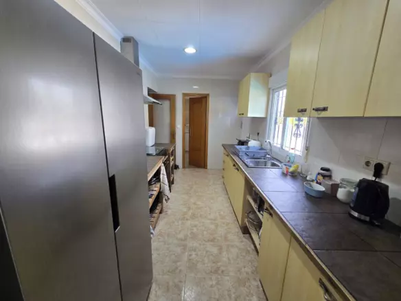 3-bedroom Detached Villa In Sax, Spain (127 M²)