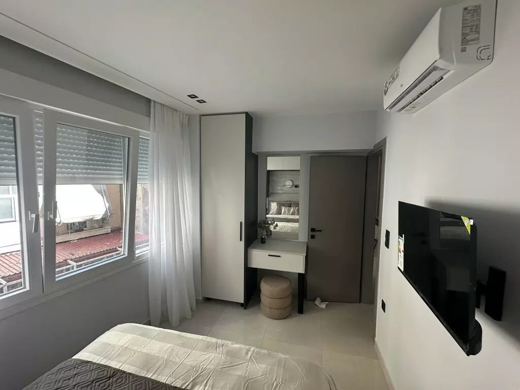 1-bedroom Flat In Center Of Thessaloniki, Greece (53 M²)