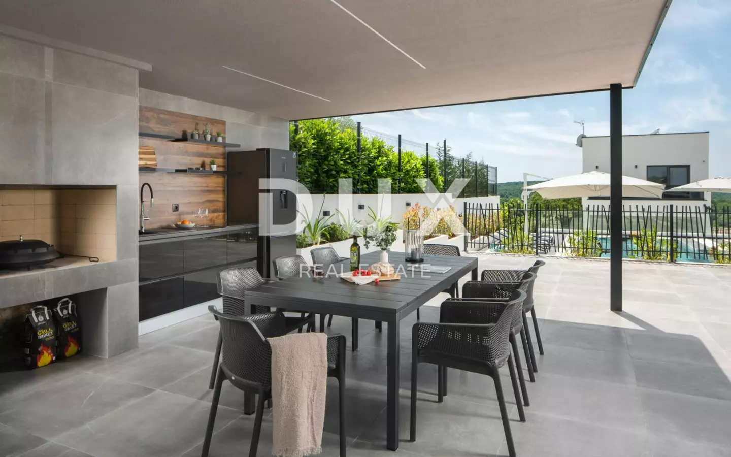 4-bedroom Villa In Flengi, Croatia (203 M²)