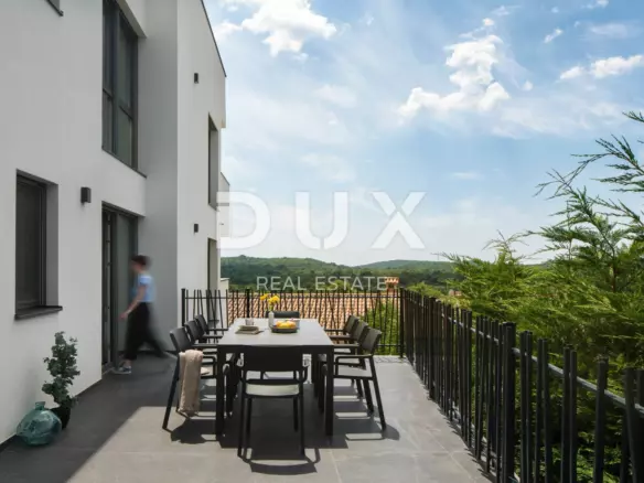 4-bedroom Villa In Flengi, Croatia (203 M²)
