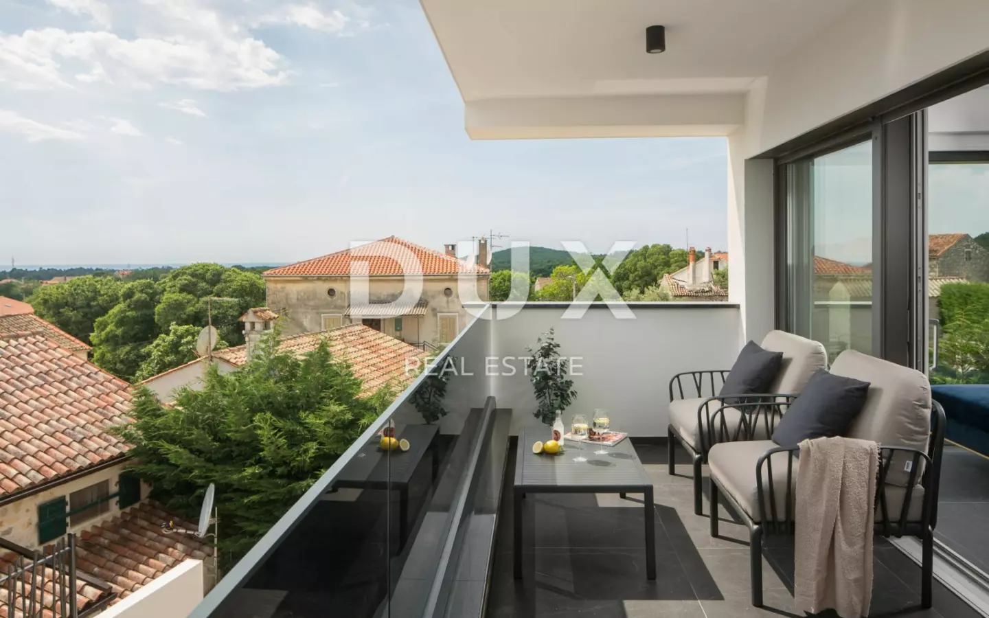 4-bedroom Villa In Flengi, Croatia (203 M²)