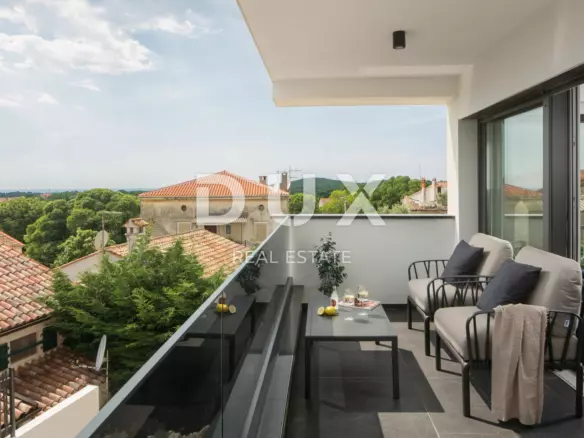 4-bedroom Villa In Flengi, Croatia (203 M²)