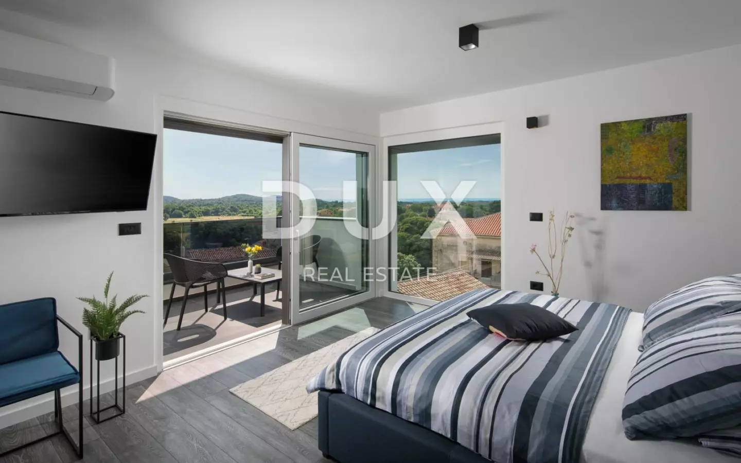 4-bedroom Villa In Flengi, Croatia (203 M²)