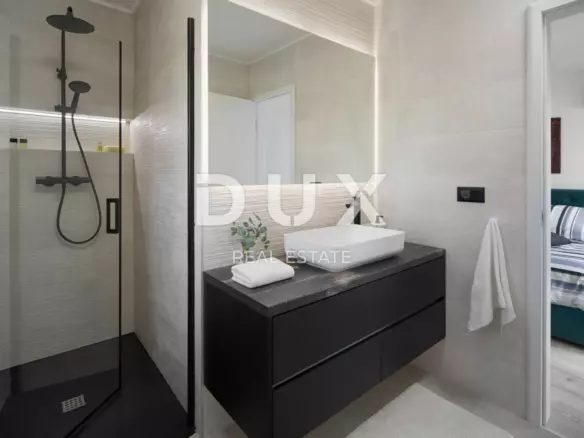 4-bedroom Villa In Flengi, Croatia (203 M²)