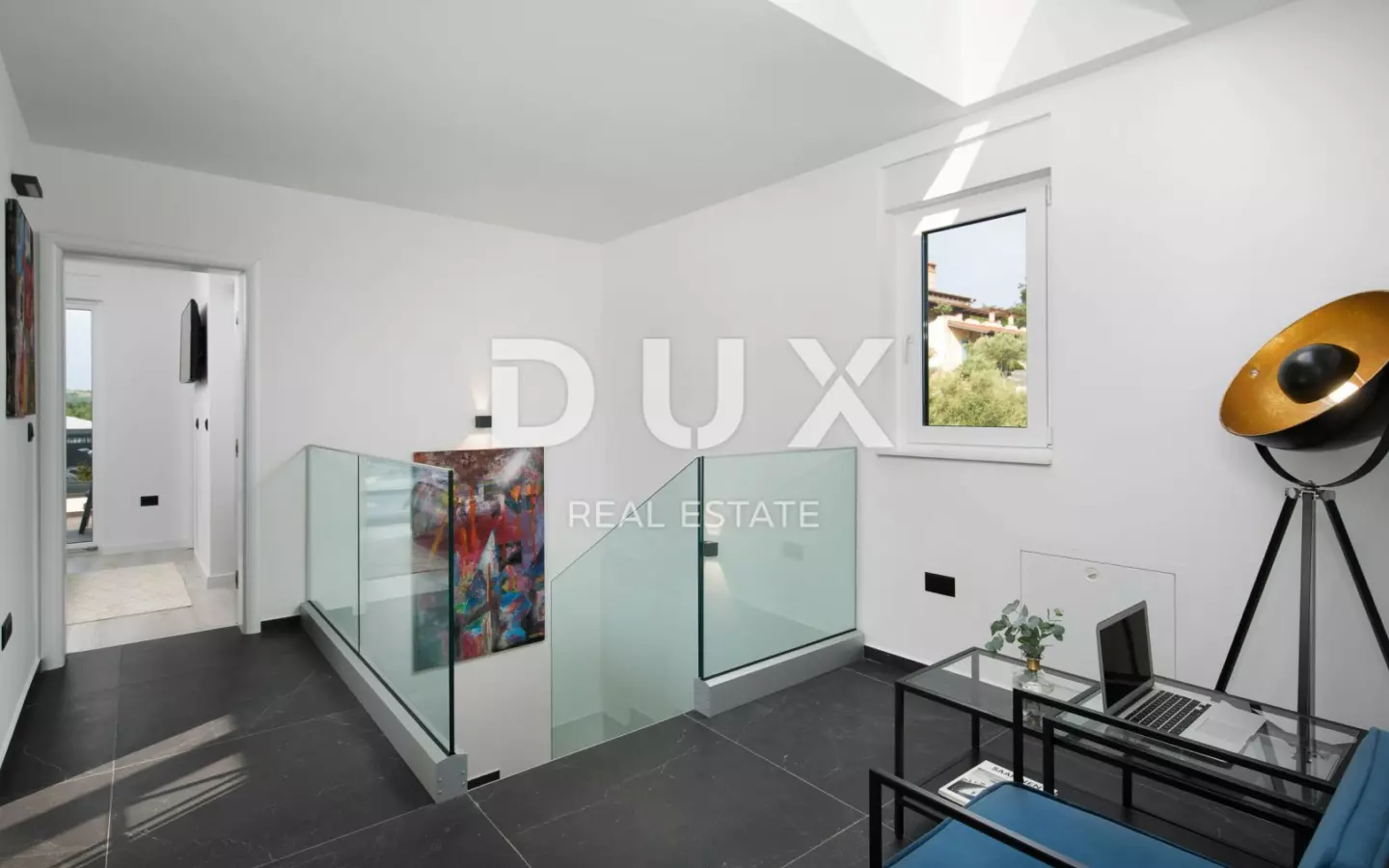 4-bedroom Villa In Flengi, Croatia (203 M²)