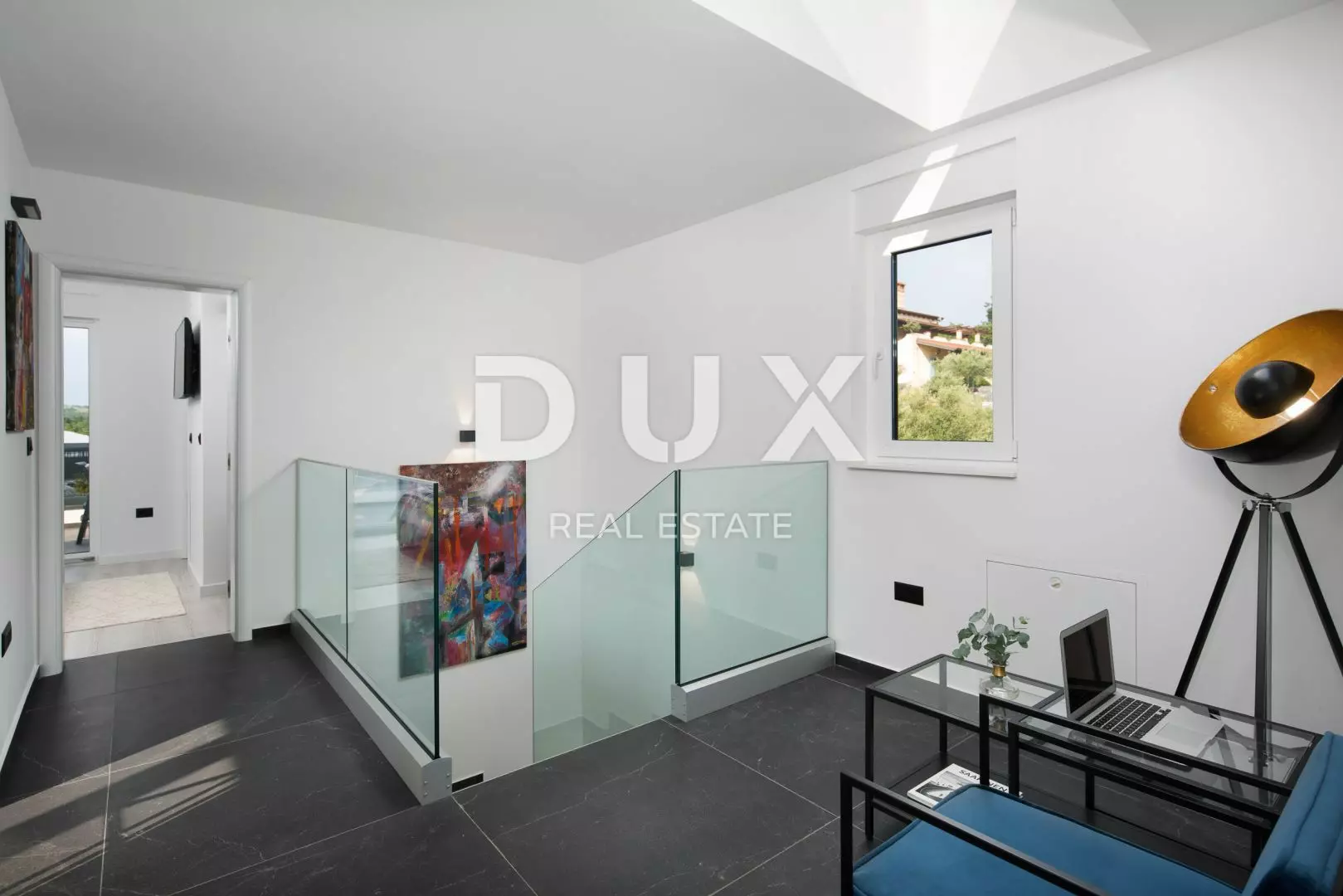4-bedroom Villa In Flengi, Croatia (203 M²)
