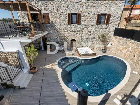 3-bedroom Villa In Risika, Croatia (257 M²)
