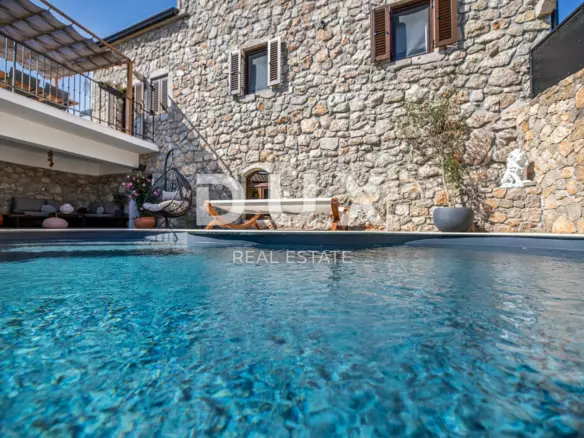 3-bedroom Villa In Risika, Croatia (257 M²)