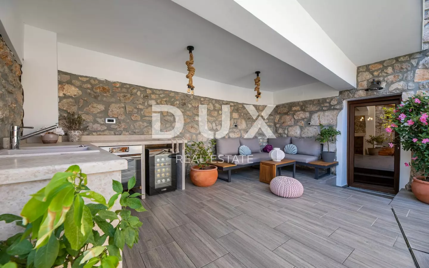 3-bedroom Villa In Risika, Croatia (257 M²)