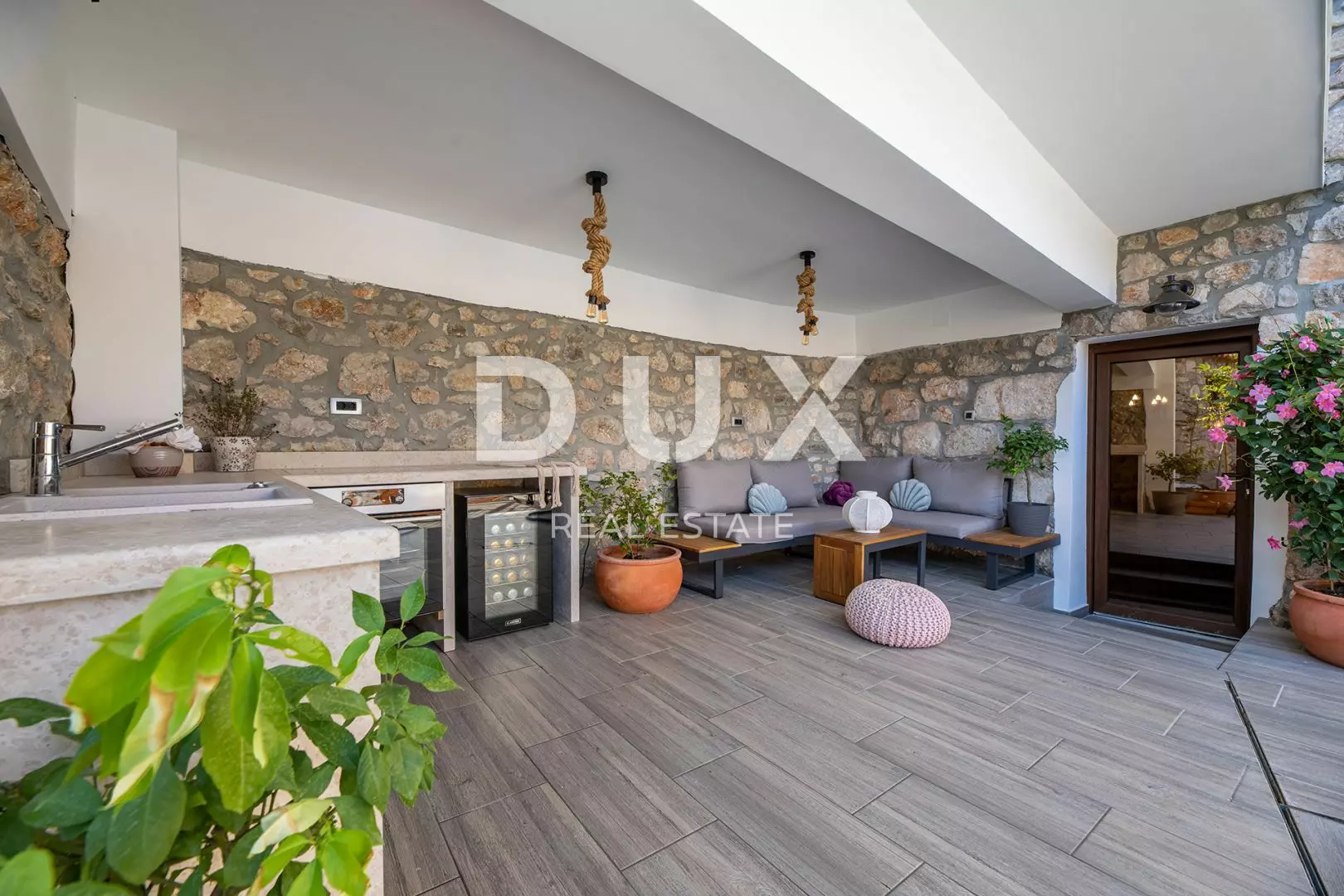 3-bedroom Villa In Risika, Croatia (257 M²)