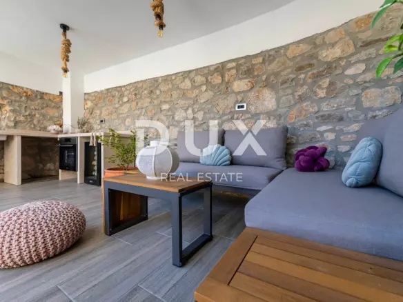 3-bedroom Villa In Risika, Croatia (257 M²)