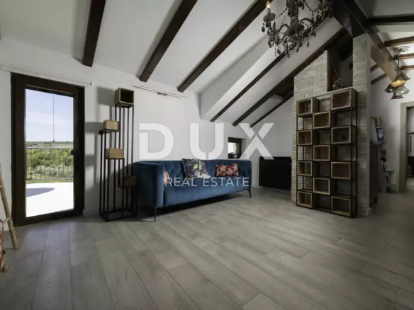 3-bedroom Villa In Risika, Croatia (257 M²)