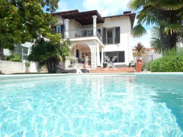 8-bedroom Villa In Umag, Croatia (480 M²)