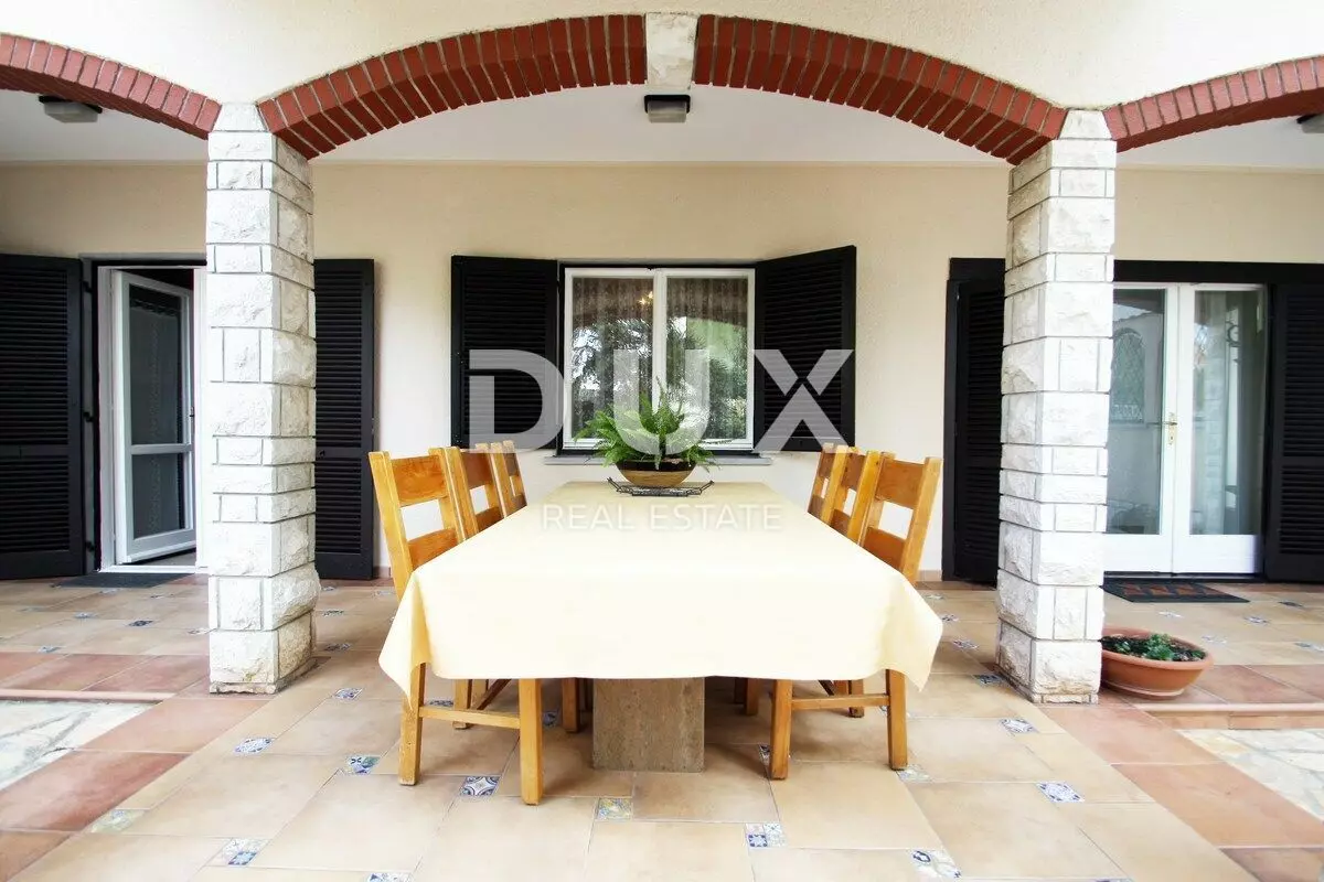 8-bedroom Villa In Umag, Croatia (480 M²)