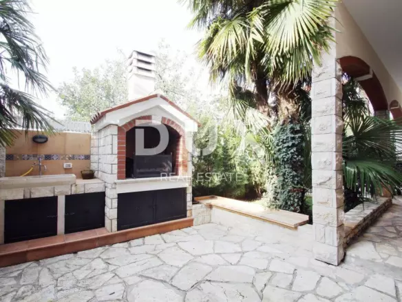 8-bedroom Villa In Umag, Croatia (480 M²)