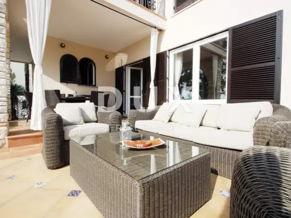 8-bedroom Villa In Umag, Croatia (480 M²)