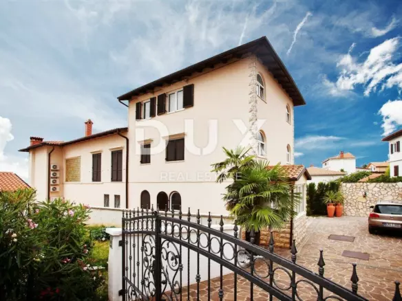 8-bedroom Villa In Umag, Croatia (480 M²)