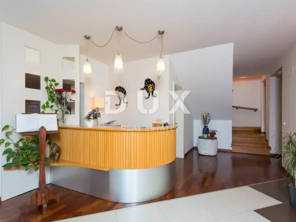 12-bedroom Detached House In Novigrad, Croatia (900 M²)