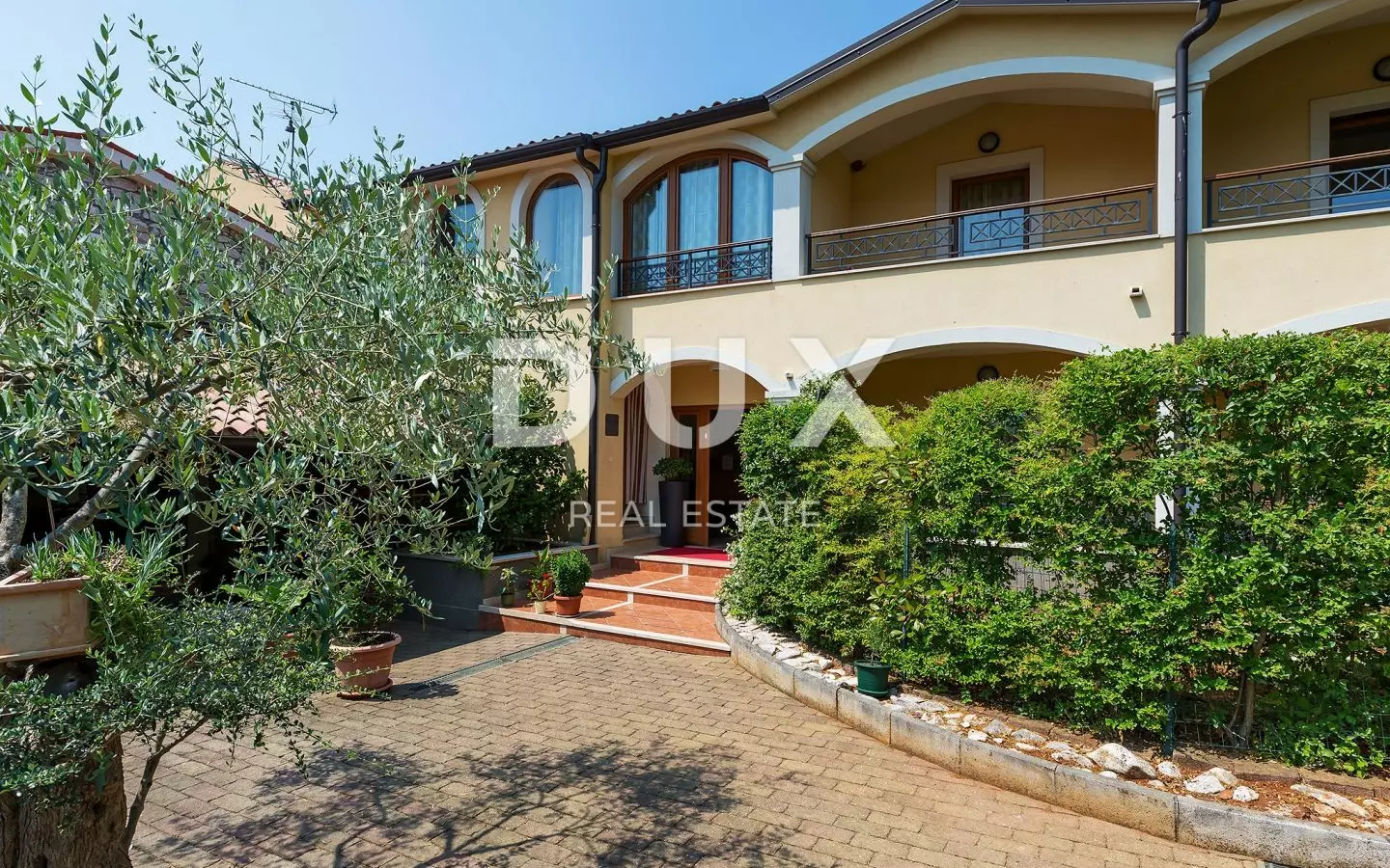 12-bedroom Detached House In Novigrad, Croatia (900 M²)