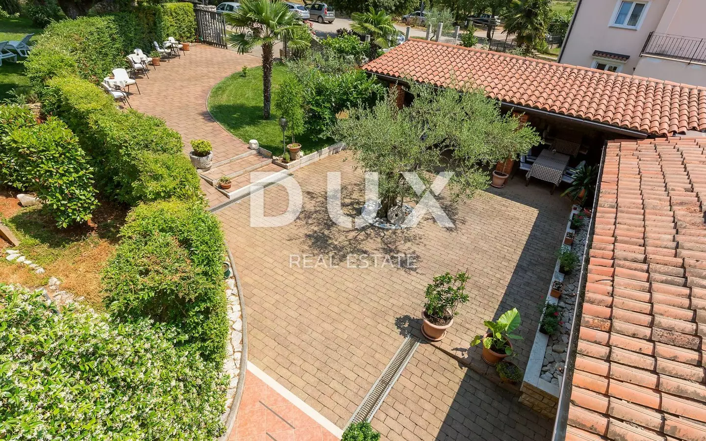 12-bedroom Detached House In Novigrad, Croatia (900 M²)
