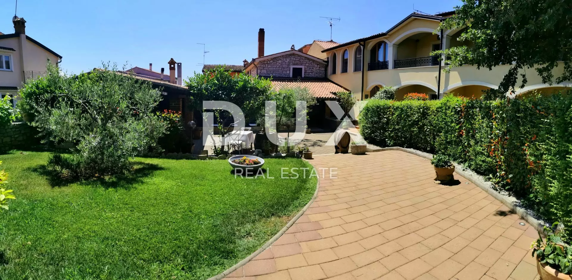 1652095663_20200724_004056-c795da 12-bedroom Detached House In Novigrad, Croatia (900 M²)