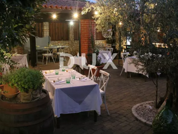 12-bedroom Detached House In Novigrad, Croatia (900 M²)