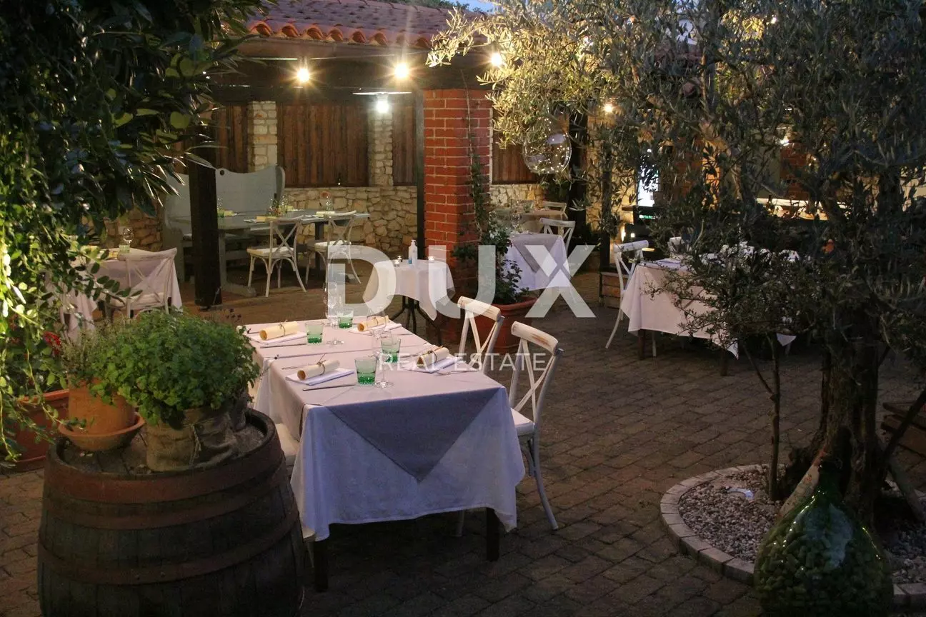 12-bedroom Detached House In Novigrad, Croatia (900 M²)
