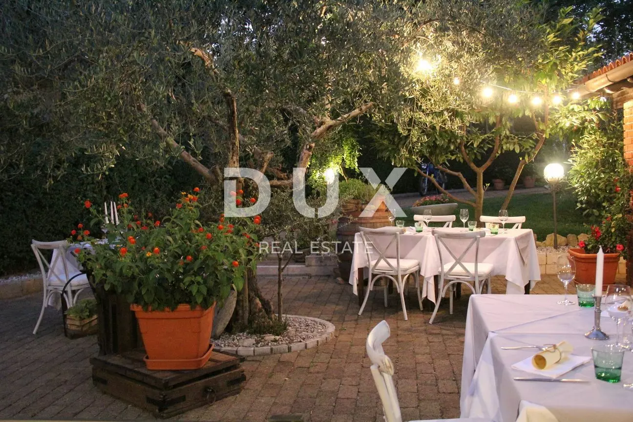 12-bedroom Detached House In Novigrad, Croatia (900 M²)