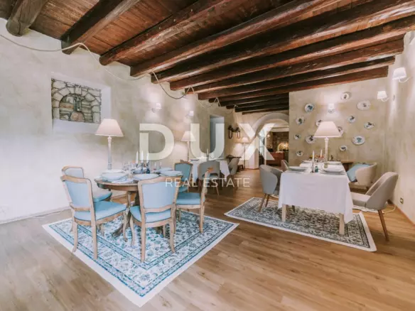 12-bedroom Detached House In Novigrad, Croatia (900 M²)