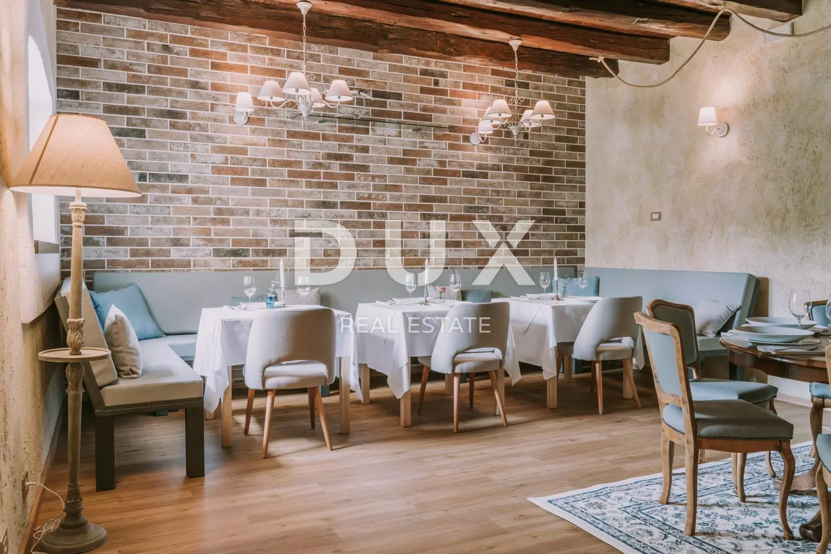 1652095807_kolo-1-654987 12-bedroom Detached House In Novigrad, Croatia (900 M²)